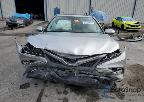 2019 Toyota Camry L из США, поврежденный, VIN 4T1B11HK4KU185498